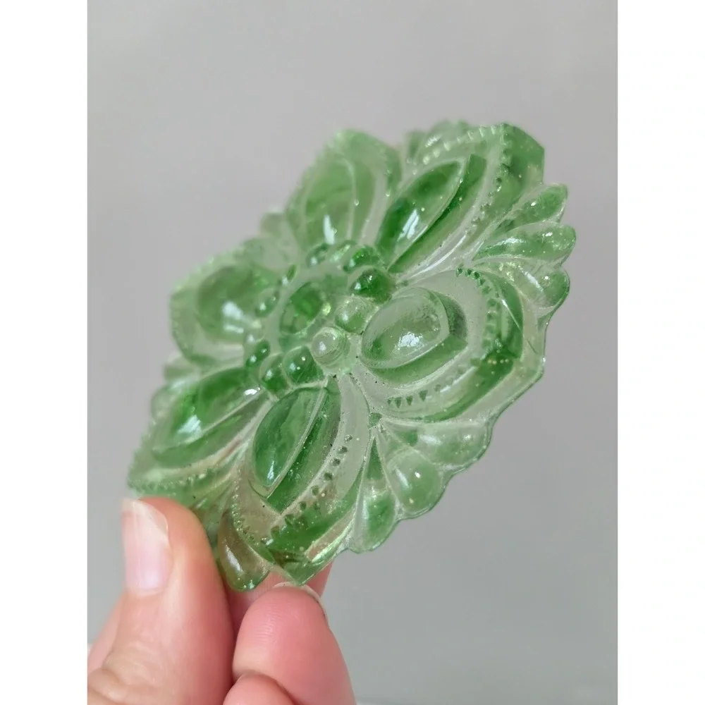 Antique Pressed Sandwich Glass Green Depression Curtain Tie Backs Rosettes Lot